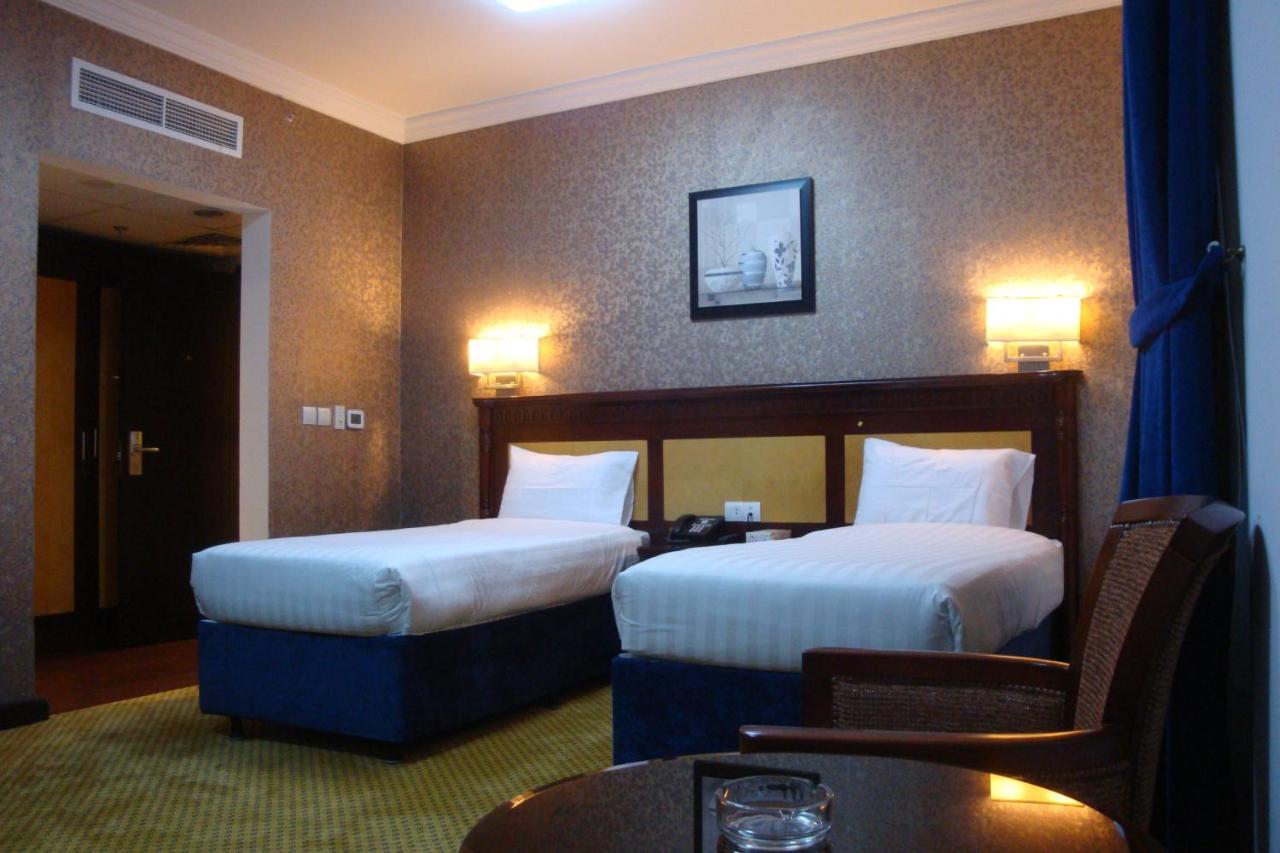 Alolayan Plaza Hotel Mecca Room photo